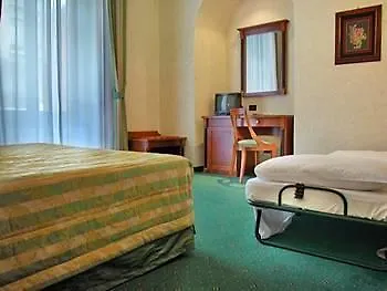 Grand Olympic Aurum Hotell Rom