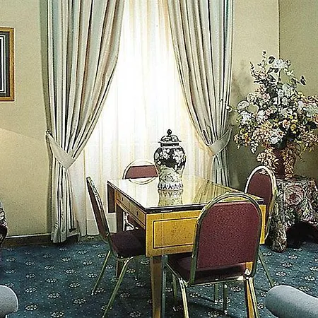 Hotell Grand Olympic Aurum Rom