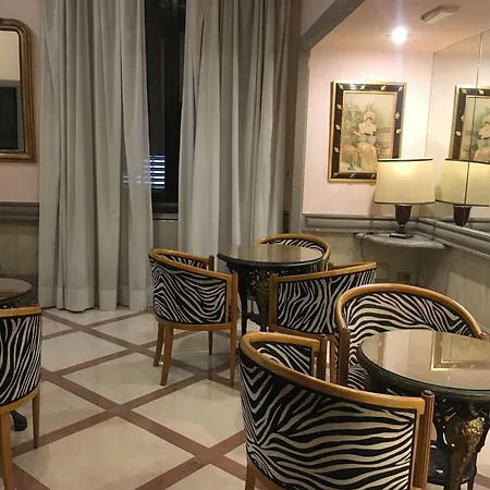 Grand Olympic Aurum Hotell Rom